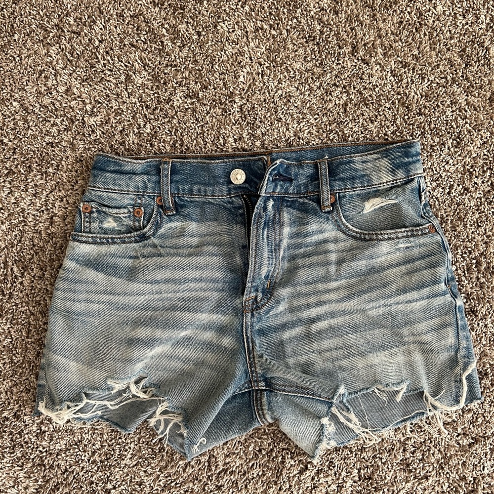 AE Strigid Super High-Waisted Relaxed Ripped Denim Short